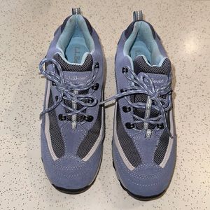 LL Bean Womens Shoes Athletic Trail Shoes Sneakers Periwinkle Suede Size 9 M